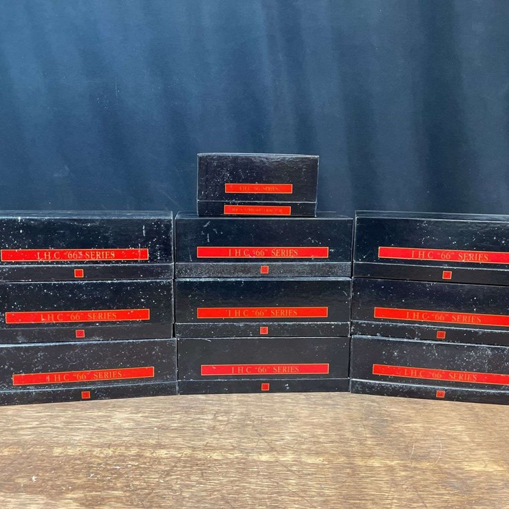 (10) 1/64 IH 66 Series Sets NIB Ertl