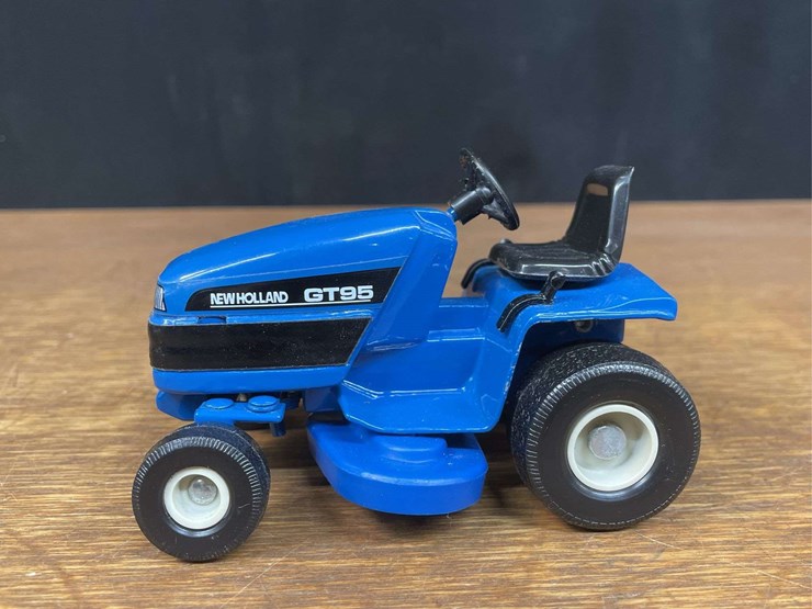 ford-4000-image-3