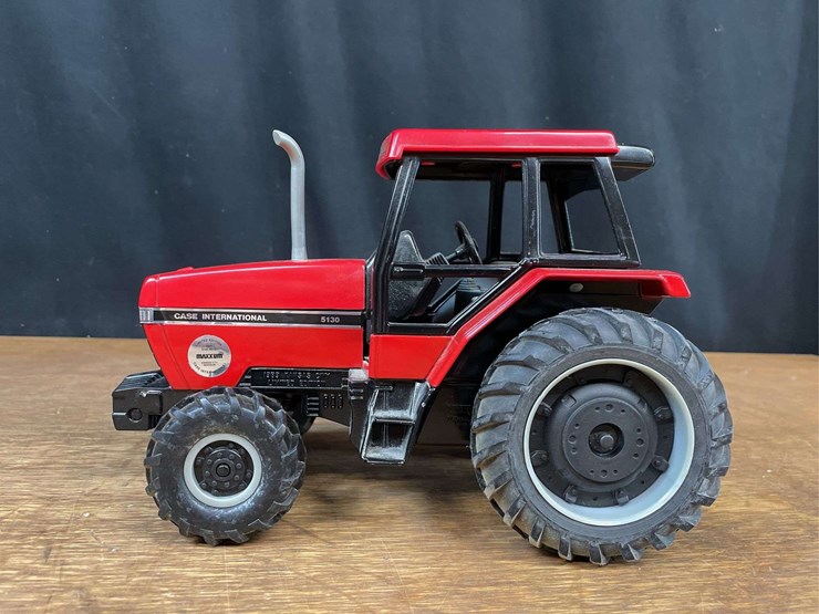 1/16-case-ih-maxxum-5130-kansas-city-nib-ertl-image-3