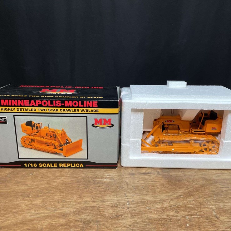 1/16 MM 2 Star Crawler NIB SC