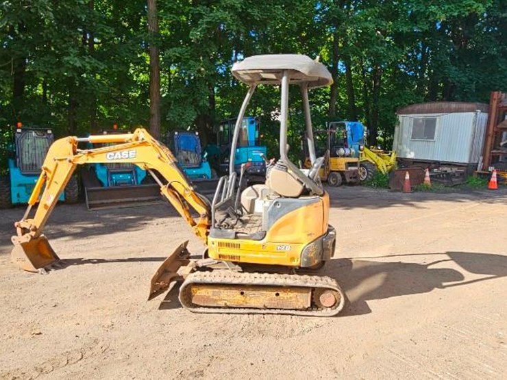 2014-case-cx17b-image-9