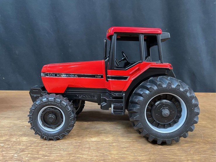 1/16-case-ih-magnum-7130-1990-strasbourg-nib-ertl-image-3