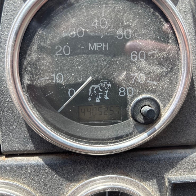 2007 MACK MR688S