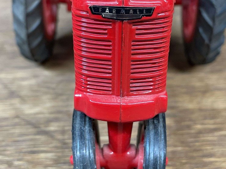 1/16-farmall-h-special-edition-nib-ertl-image-8