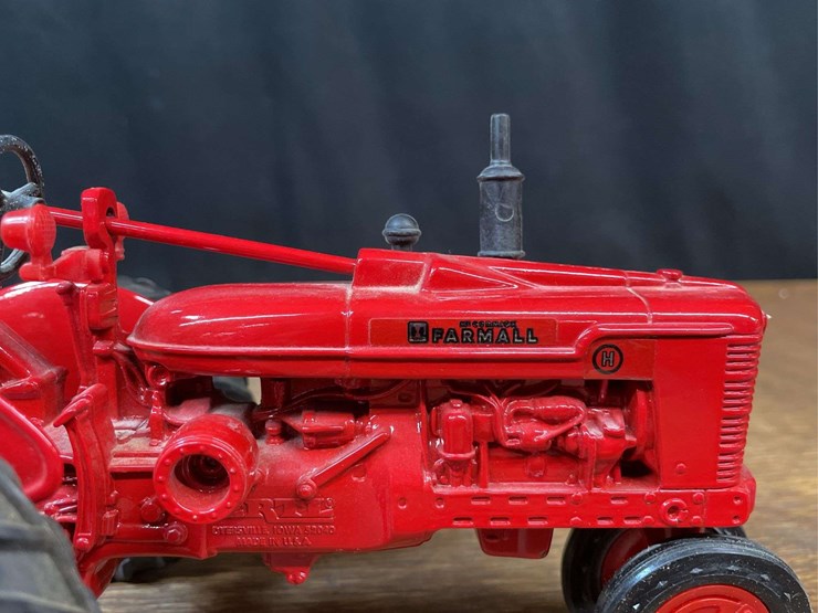 1/16-farmall-h-special-edition-nib-ertl-image-19