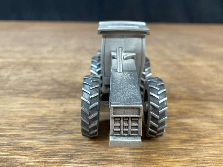 1/43-ih-6388-pewter-nib-sc-image-8