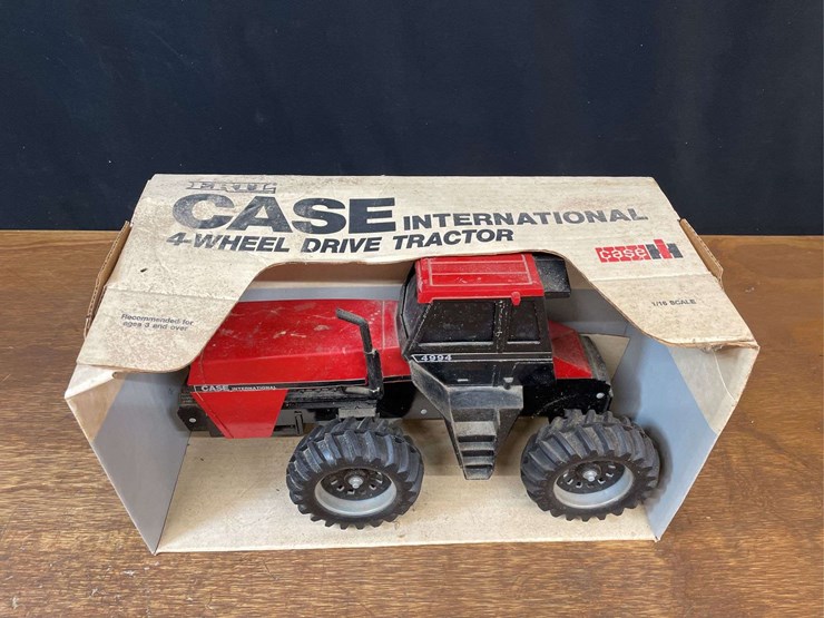 1/16-case-ih-4994-nib-ertl-image-2