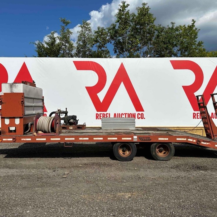 CUSTOM TRAILER