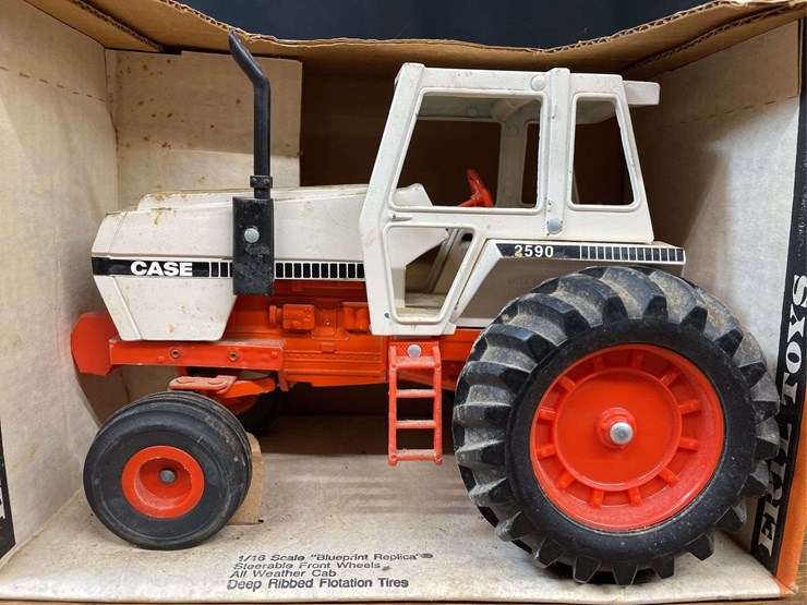 1/16-case-2590-nib-ertl-image-7