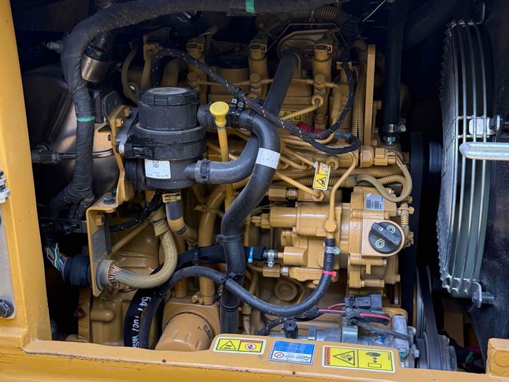 2024-caterpillar-305cr-image-10