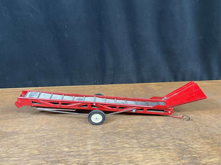 (3)-1/16-farmall-200,-disk,-elevator-ertl-image-12