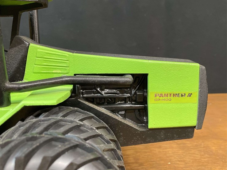 1/16-steigher-panther-cp-1400-1995-fargo-nib-sm-image-18