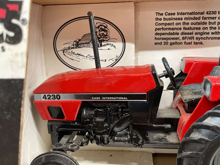 1/16-case-ih-4230-nib-sm-image-10