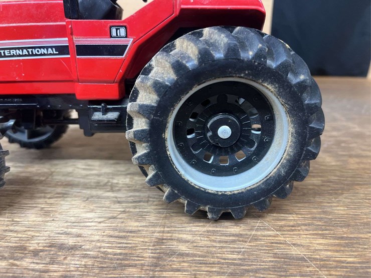 1/16-ih-5488-nib-ertl-image-13