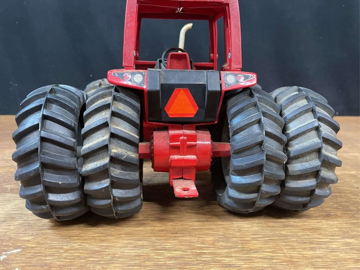 1/16-ih-7488-collector-ertl-image-14