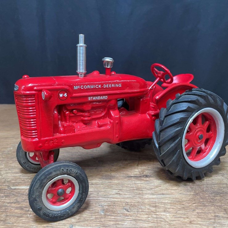 1/16 McCormick-Deering W-6 1990 50th Anniversary Pioneer Collectibles