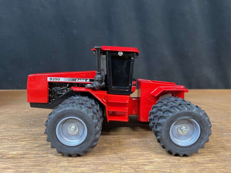 1/32-case-ih-9390-1997-collector-nib-sm-image-3