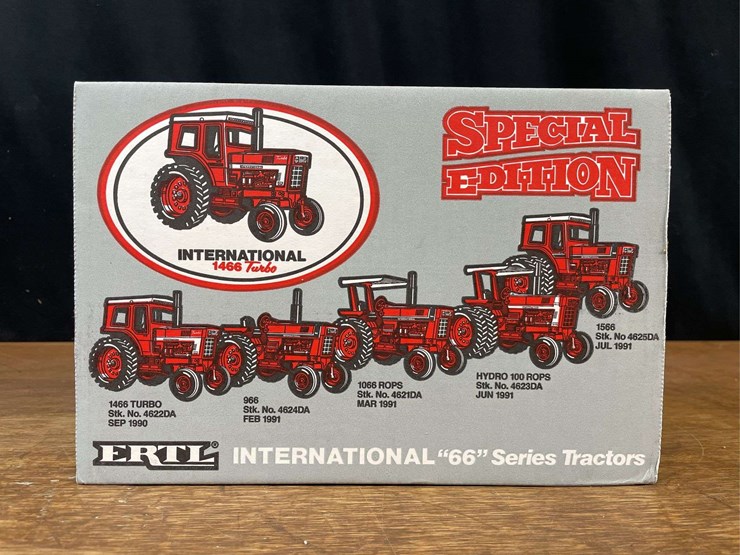1/16-ih-1466-nib-ertl-image-4
