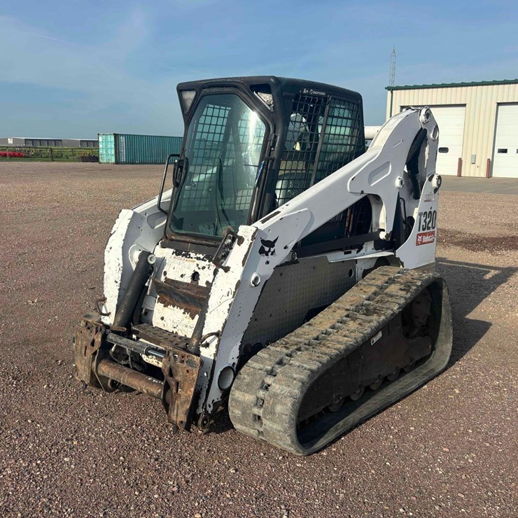 2008 BOBCAT T320