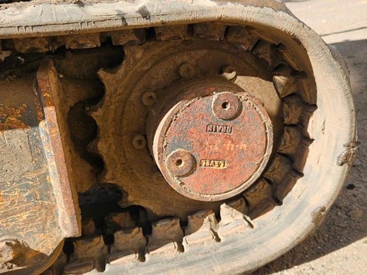 2014-case-cx17b-image-14