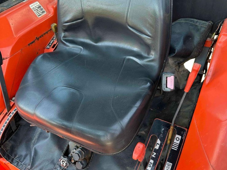 kubota-l2800-image-7