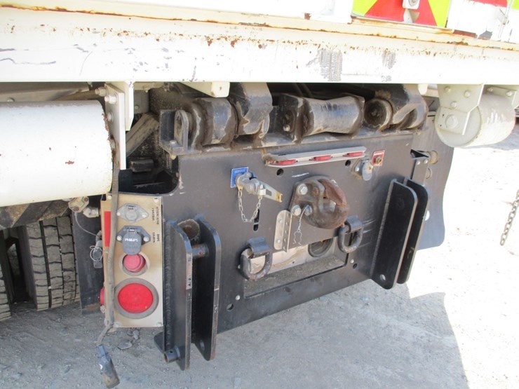 2021-freightliner-114sd-image-20