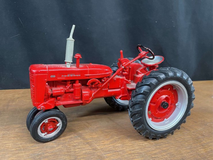 (3)-1/16-farmall-200,-disk,-elevator-ertl-image-5