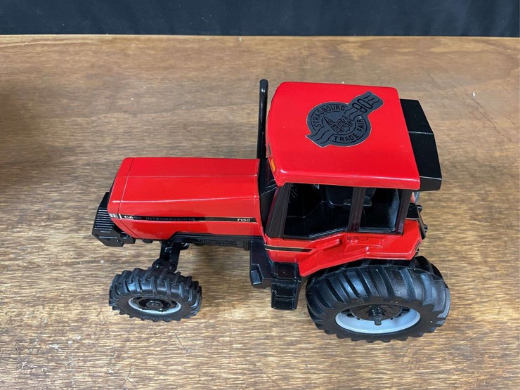 1/16-case-ih-magnum-7130-1990-strasbourg-nib-ertl-image-4