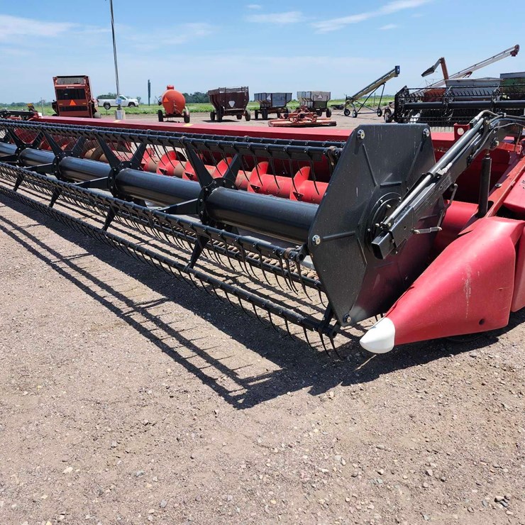 2011 CASE IH 3020