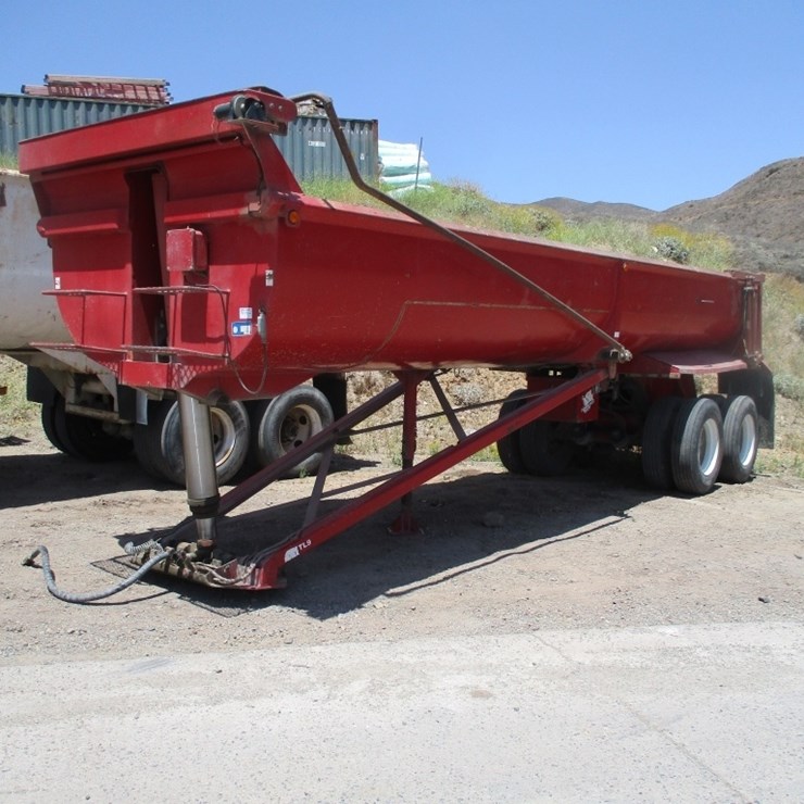 1980 Reliance S223EDDH T/A End Dump Trailer,