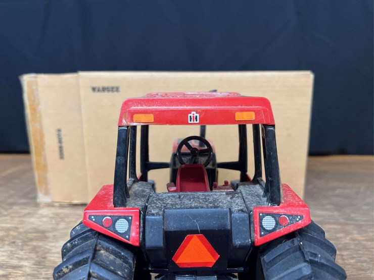 1/16-ih-5488-nib-ertl-image-15