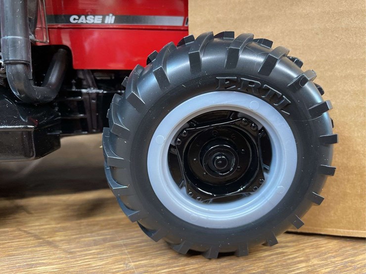 1/16-case-ih-maxxum-mx135-collector-nib-ertl-image-14