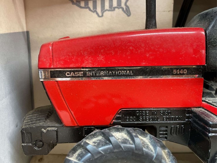 1/16-case-ih-maxxum-5140-special-edition-nib-ertl-image-9