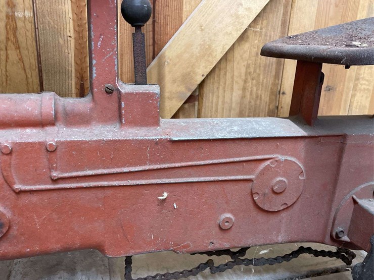 farmall-400-pedal-tractor-eska-image-16