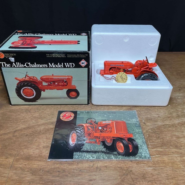 1/16 AC WD Precision NIB Ertl