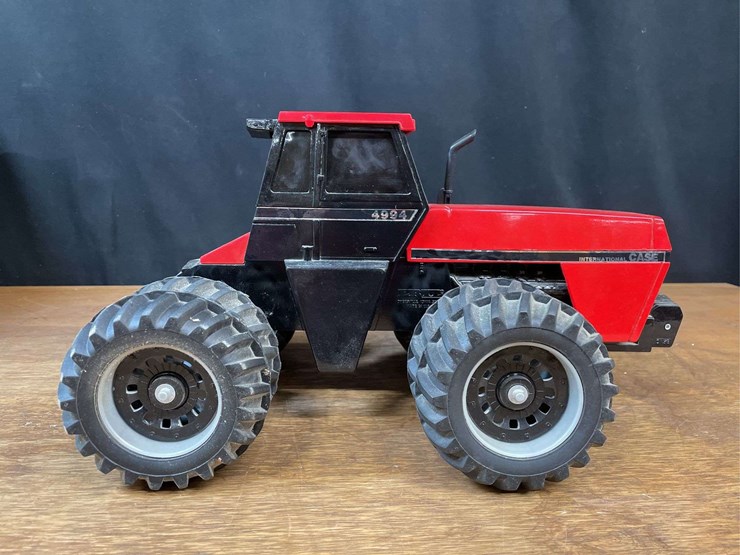 1/16-case-ih-4994-collector-nib-ertl-image-6