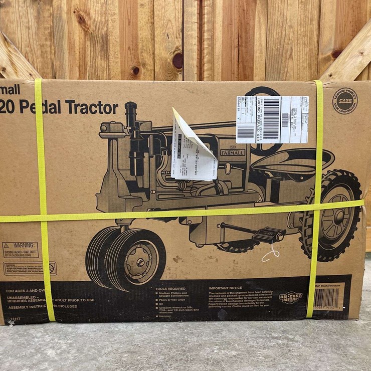 Farmall F-20 Pedal Tractor NIB Ertl