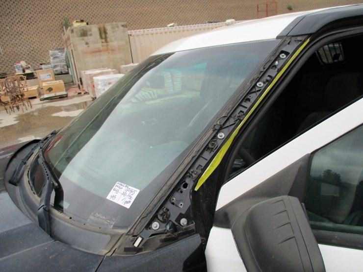 2014-ford-explorer-image-13