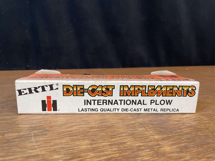 (4)-1/32-ih-implements-nib-ertl-image-13
