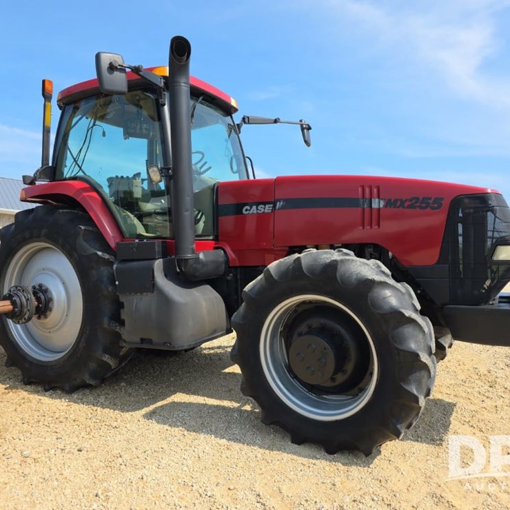 CASE IH MX255