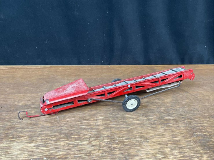 (3)-1/16-farmall-200,-disk,-elevator-ertl-image-10