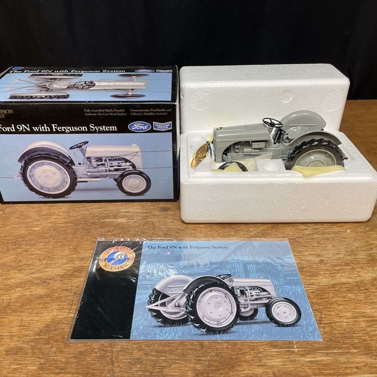 1/16 Ford 9N Precision NIB Ertl