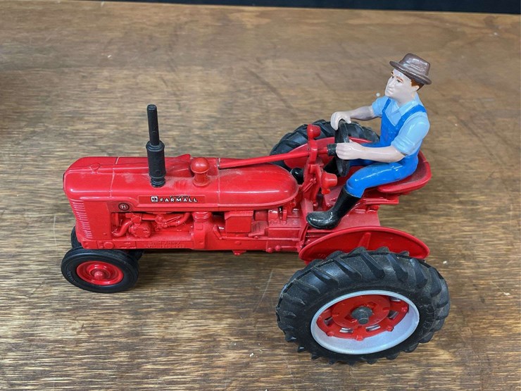 1/16-farmall-h-50th-anniversary-nib-ertl-image-4