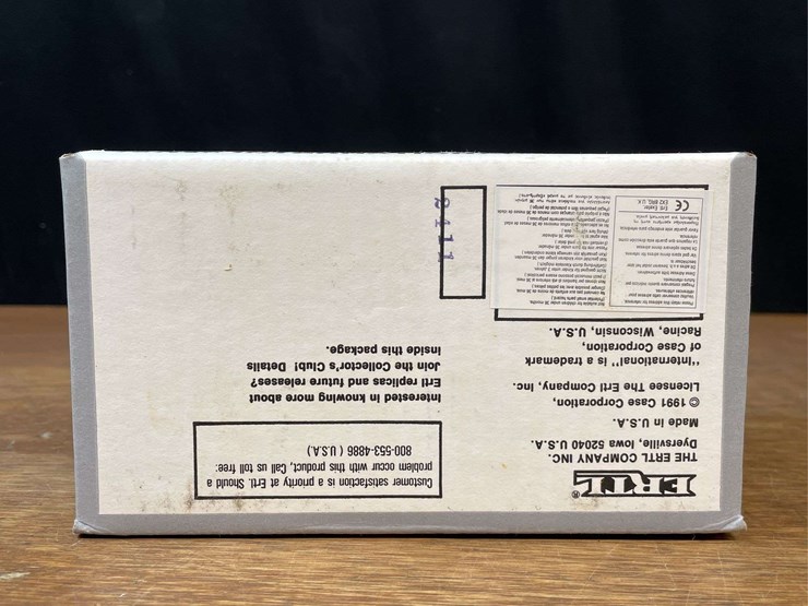 (2)-ih-farmall-cub-nib-ertl-image-14