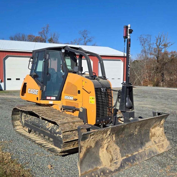 2021 CASE 850M