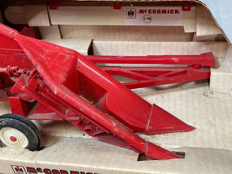 1/16-mccormick-picker-special-edition-nib-ertl-image-15