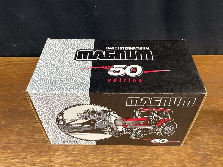 1/16-case-ih-magnum-7250-mark-50-1994-farm-show-nib-ertl-image-21