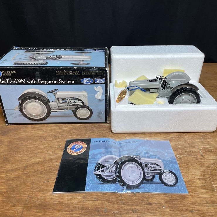 1/16 Ford 9N Precision NIB Ertl