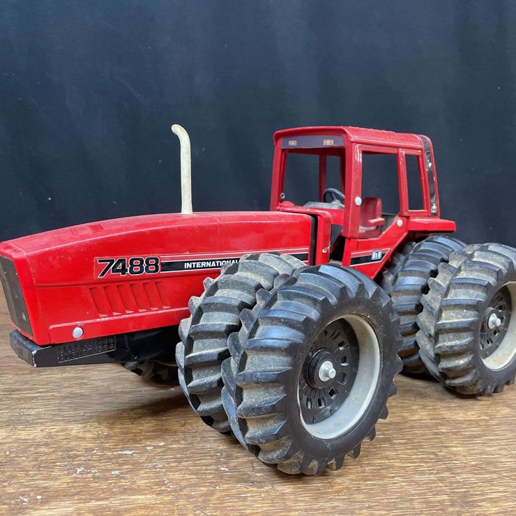 1/16 IH 7488 Collector Ertl