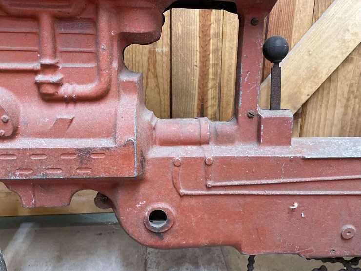farmall-400-pedal-tractor-eska-image-15
